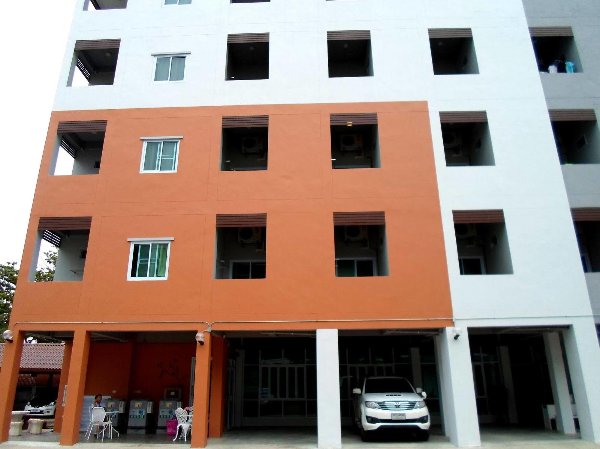 מלון Papangkorn House סוראט תאני